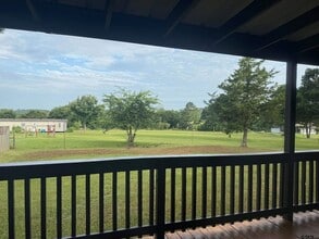 359 Co Rd 3203 in Jacksonville, TX - Building Photo - Building Photo