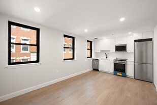 6 Hull St, Unit 1 Apartments