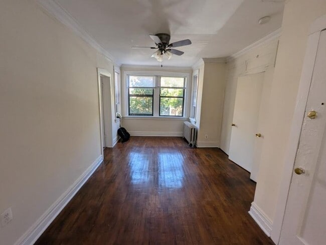 2543 W Sunnyside Ave in Chicago, IL - Building Photo - Building Photo