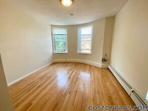 8 Wait St in Roxbury Crossing, MA - Building Photo - Building Photo