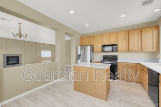 224 Emerald Vista Way in Las Vegas, NV - Building Photo - Building Photo