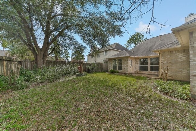 3107 Towering Oak St