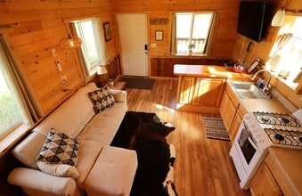 68 Upland Dr in Sandpoint, ID - Building Photo - Building Photo