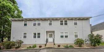 31 Springview Ave in Manchester, NH - Building Photo