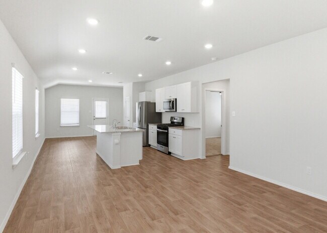 2856 Panther Spg in New Braunfels, TX - Building Photo - Building Photo