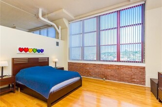5850 Centre Ave, Unit 707 in Pittsburgh, PA - Building Photo - Building Photo