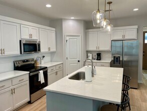 350 Sunflower Ln in Oxford, MS - Building Photo - Building Photo