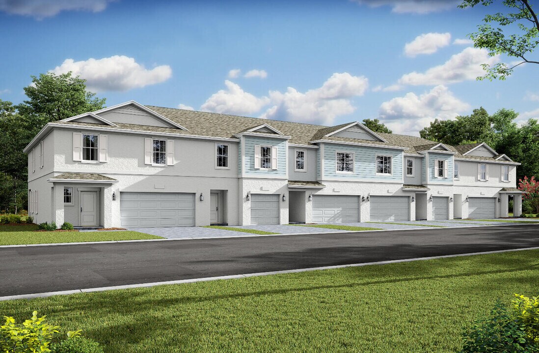 608 Waters Edge Ln in Port St. Lucie, FL - Building Photo