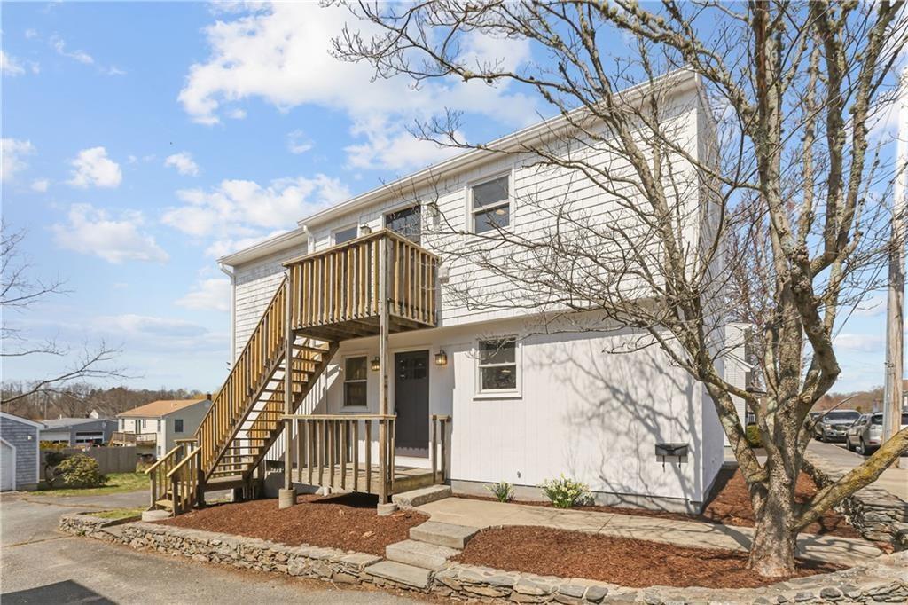 11 Baker St-Unit -1 in Bristol, RI - Building Photo