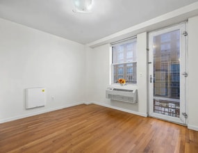 144-38-138 35th Ave in Queens, NY - Building Photo - Building Photo