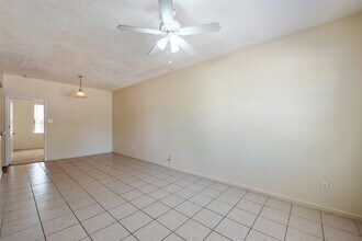 6827 Dumble St in Houston, TX - Building Photo - Building Photo