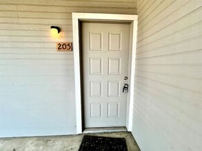 2526 W Prairie St, Unit 205 in Denton, TX - Building Photo - Building Photo