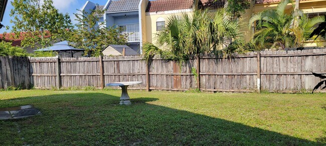 12738 Peconic Ct in Wellington, FL - Building Photo - Building Photo