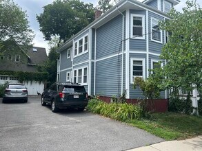 48 Standish St, Unit 2 in Cambridge, MA - Building Photo - Building Photo