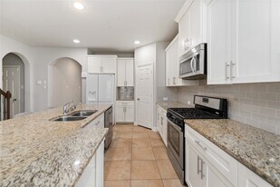 9991 Boulder Bend Ln in Brookshire, TX - Building Photo