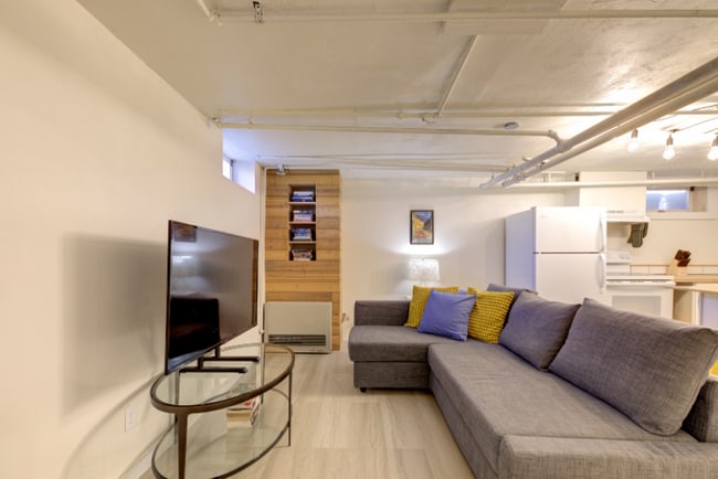 102 McLeod Ave in Missoula, MT - Foto de edificio - Building Photo