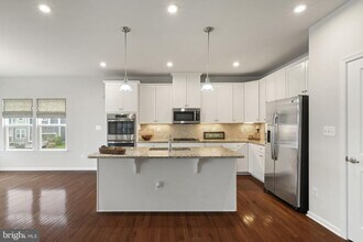 25609 Lockhart Ln in Aldie, VA - Building Photo - Building Photo