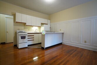 1124 Commonwealth Ave, Unit 2A in Boston, MA - Foto de edificio - Building Photo