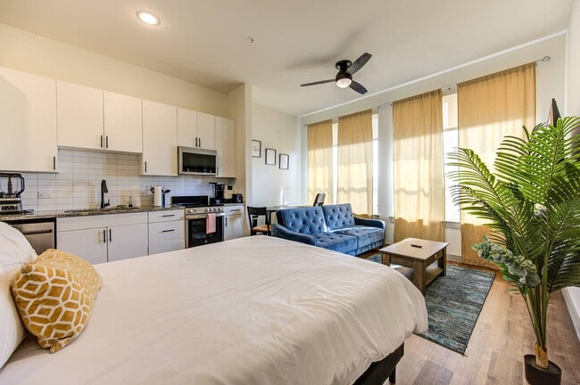 1111 Shepherd Dr in Houston, TX - Building Photo - Building Photo