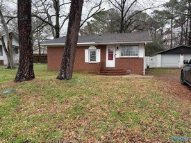 103 Bailey St in Athens, AL - Building Photo