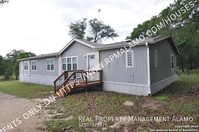 property at 105 Encino Torcido