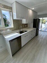 76 Isle of Venice Dr in Fort Lauderdale, FL - Foto de edificio - Building Photo