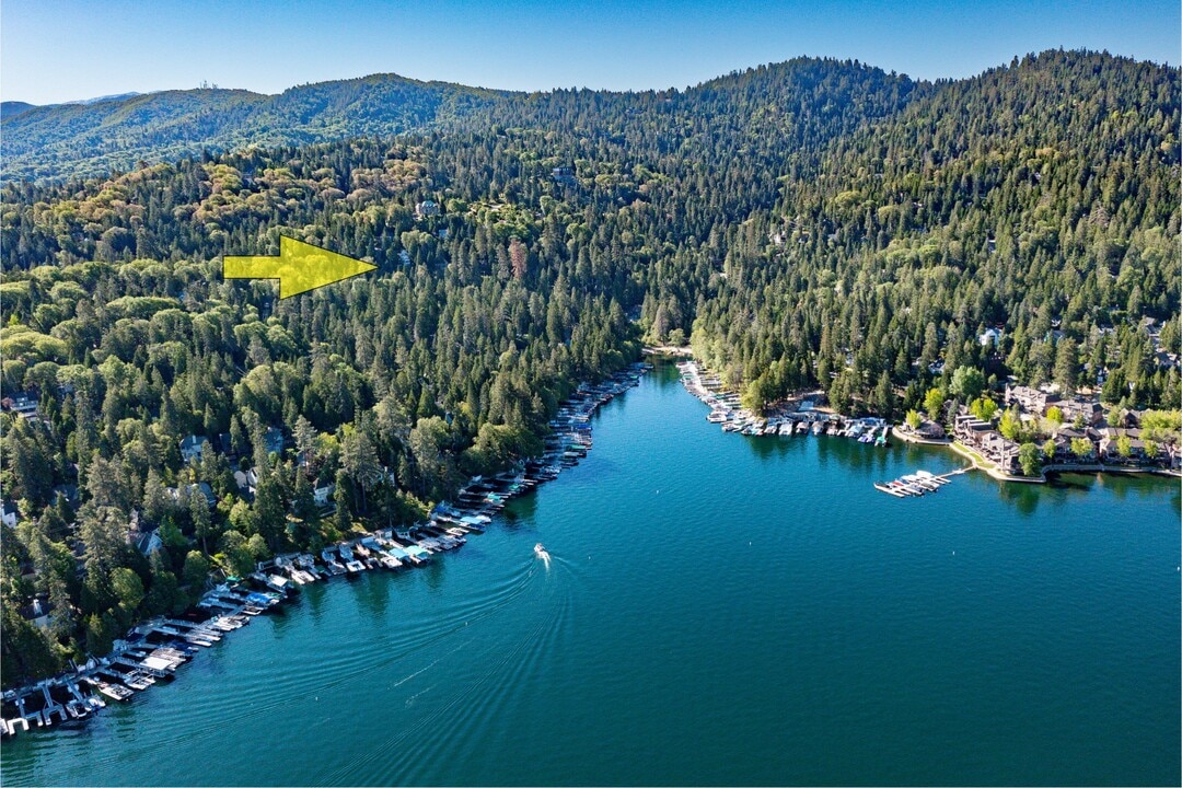 199 Fremont Rd in Lake Arrowhead, CA - Building Photo