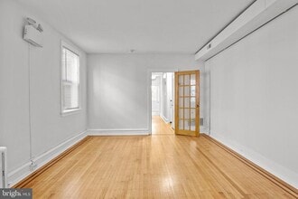 87 E Butler Ave in Ambler, PA - Building Photo - Building Photo