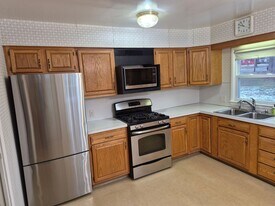 4684 Wakefield Ave NE in Comstock Park, MI - Building Photo