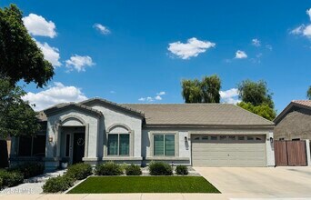 10412 E Dolphin Ave in Mesa, AZ - Building Photo - Building Photo