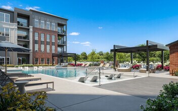 Artistry on Greenwich in Virginia Beach, VA - Foto de edificio - Building Photo