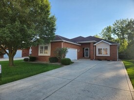 859 Clearwater Cv W in Crown Point, IN - Building Photo