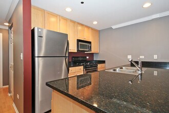51 W 15th St, Unit F1 in Chicago, IL - Building Photo - Building Photo