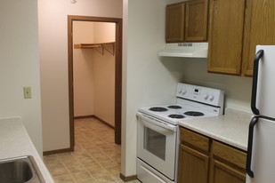 Hillview Apartments