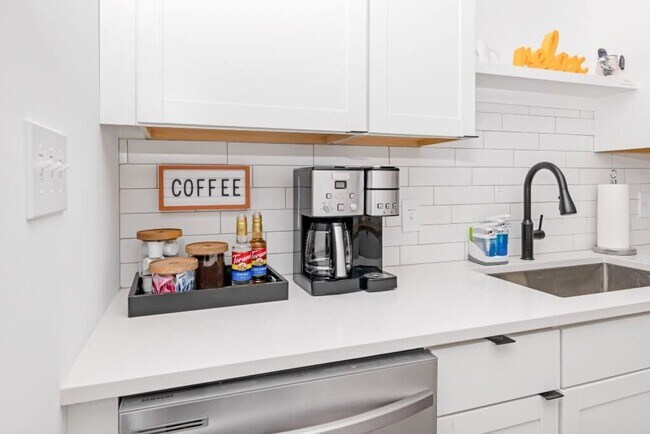 Wide Open Spaces - 3 Bedroom 1.5 Bath Half Double in Indianapolis, IN - Building Photo - Building Photo