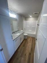 1025 S Nicolet Rd in Appleton, WI - Building Photo - Building Photo