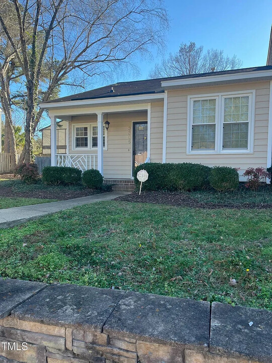 3306 Comstock Rd in Raleigh, NC - Building Photo