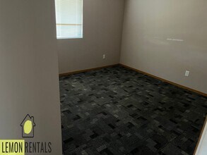 302 E P St in Yakima, WA - Building Photo - Building Photo