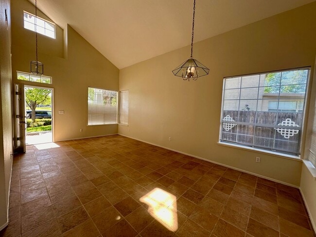 1527 Promenade Cir in Tracy, CA - Building Photo - Building Photo
