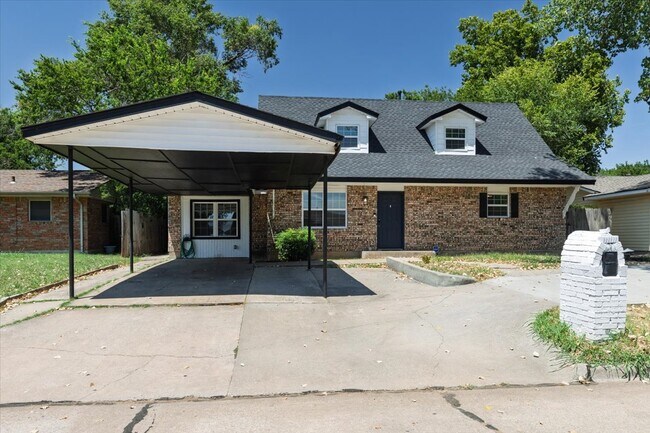 property at 122 NE Angus St