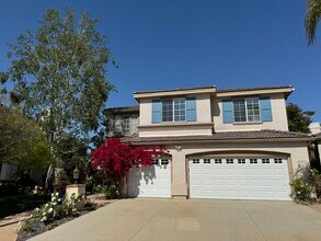 484 Vista Creek Cir in Simi Valley, CA - Building Photo - Building Photo