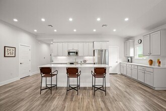 9825 Evening Canopy Dr in Manor, TX - Building Photo - Building Photo