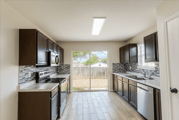 9007 Shaenwest in San Antonio, TX - Building Photo - Building Photo