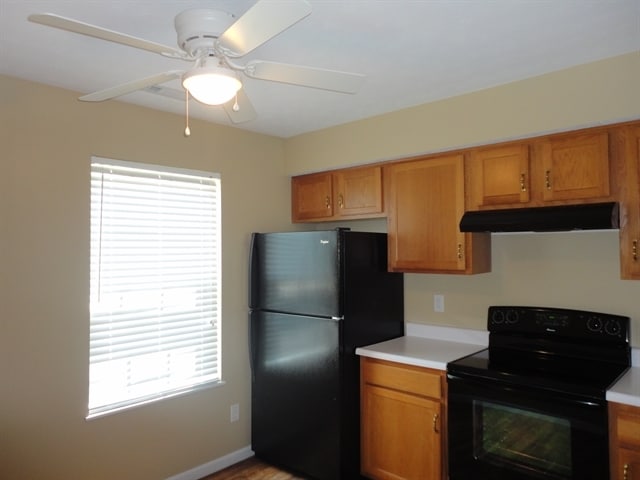 936 Hathaway Dr in Trenton, OH - Building Photo - Building Photo