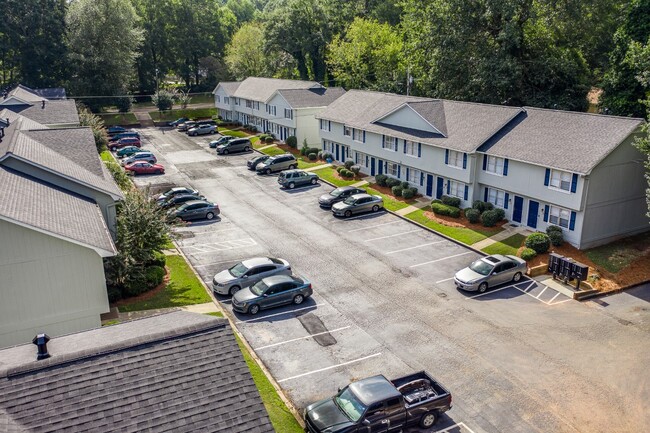 Pleasant Valley Aparments in Griffin, GA - Building Photo - Building Photo