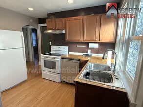 2009 S 68th St in West Allis, WI - Building Photo - Building Photo