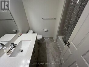 1 Mayapple St in Adjala-Tosorontio, ON - Building Photo - Building Photo