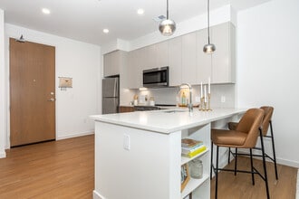 Park Monroe in Columbus, OH - Building Photo - Interior Photo