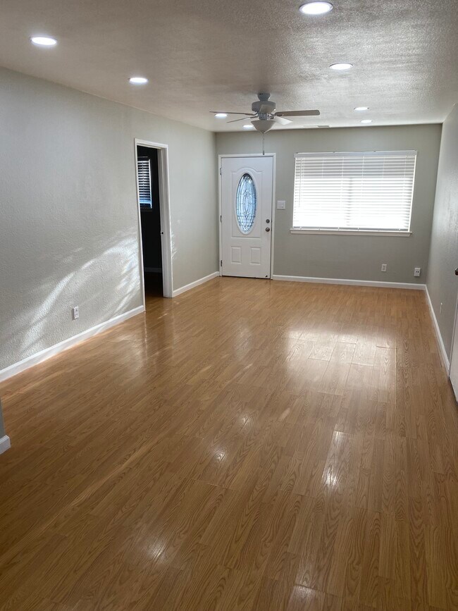 17059 Mattie St in Esparto, CA - Building Photo - Building Photo