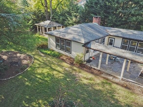 82 Winsor Pl in Glen Ridge, NJ - Foto de edificio - Building Photo